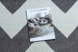 Stylowy dywan SKETCH w odcieniach szarości i bieli, idealny do nowoczesnych wnętrz