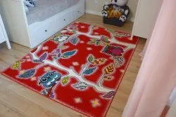 Czerwony dywan KIDS Forest, idealny do pokoju dziecięcego, stworzony dla małych odkrywców