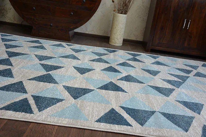 Praktyczny dywan NORDIC CANVAS, świetny do pokoju dziecięcego lub przestrzeni wypoczynkowej