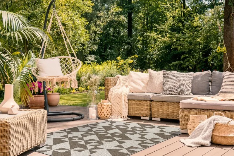 Sizalowy dywan FLOORLUX 20489 w odcieniach champagne i taupe, elegancki akcent