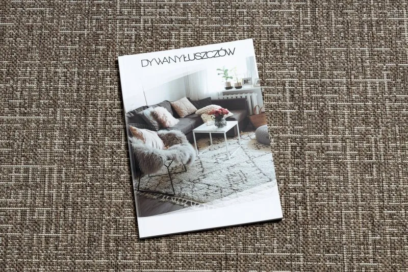 Okrągły dywan sizalowy 20401 w stylu taupe i szampańskim, idealny do salonu