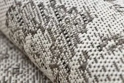 Stylowy dywan do sypialni lub ogrodu, naturalny materiał