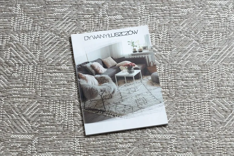 Beżowy dywan sizalowy Labirynt - nowoczesny design do każdego wnętrza