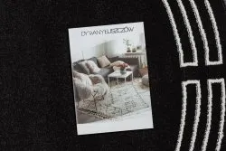 Okrągły dywan HAMPTON Chick w czarnym kolorze nowoczesny styl