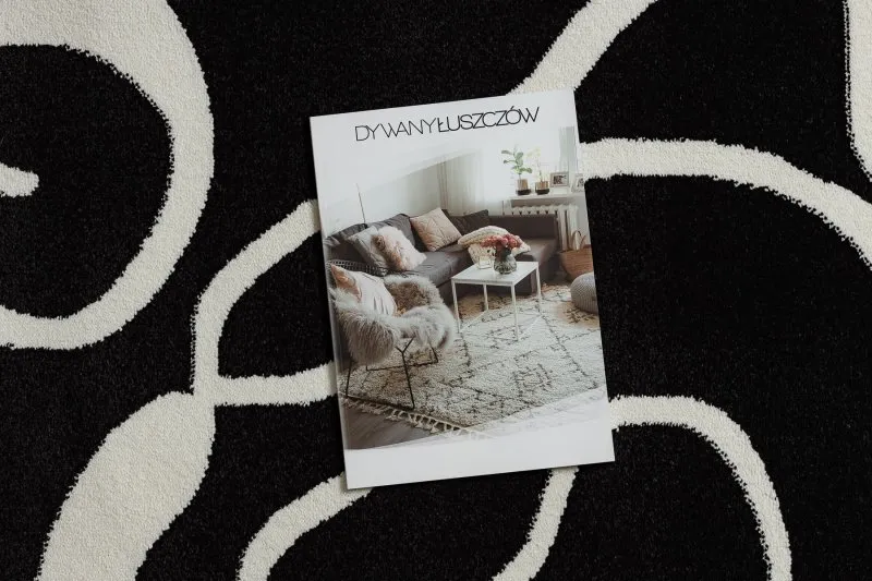Okrągły dywan HAMPTON w różowe kwiaty, stylowy dodatek do wnętrz