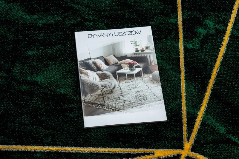 Stylowy dywan EMERALD w butelkowej zieleni i złocie, elegancki akcent do wnętrza
