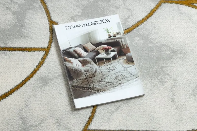 Stylowy dywan EMERALD 1016 w kolorze kremowym i złotym, idealny do eleganckich wnętrz