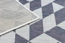 Dywan SION wykonany z sizalu, płaskie tkanie, miękka struktura w geometrycznym wzorze