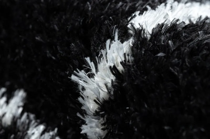 Przytulny dywan FLUFFY 2373, antracytowo-biały, świetny do ogrodu lub na taras