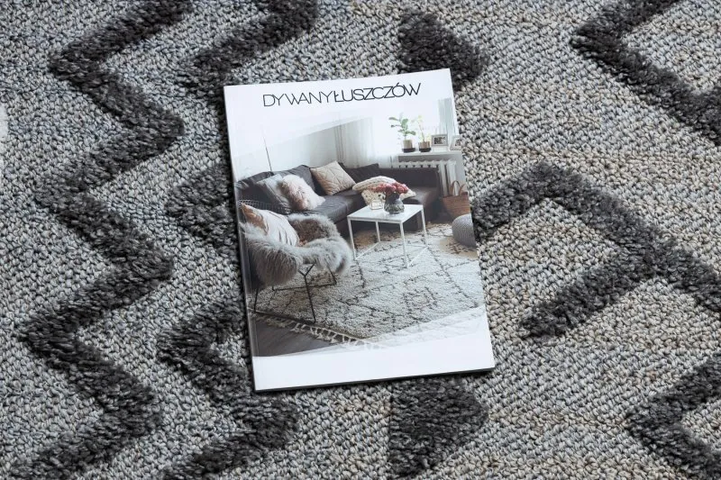 Stylowy dywan MAROC P659 w odcieniach szarości, etno do wnętrz