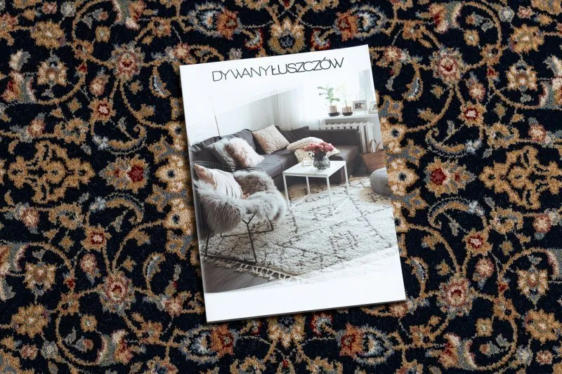 Stylowy dywan NAIN w odcieniach beżu i czerni, idealny do nowoczesnych aranżacji