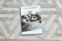 Geometryczny dywan SANTO w odcieniach beżu, idealny do nowoczesnych wnętrz