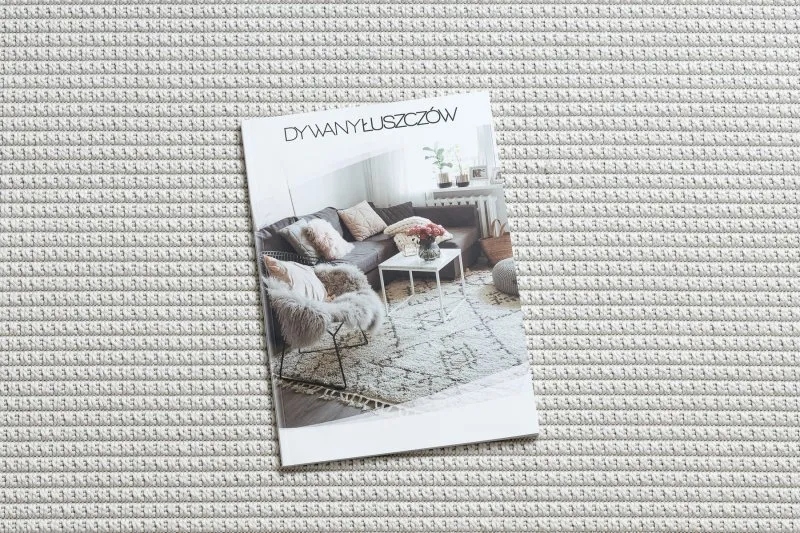 Okrągły dywan TIMO 5979 w białej ramce, stylowy dodatek do przestrzeni zewnętrznych