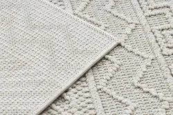 Strukturalny dywan pętelkowy, miękki materiał, styl boho
