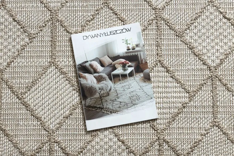 Beżowy dywan w stylu BOHO, strukturalny, geometryczny design