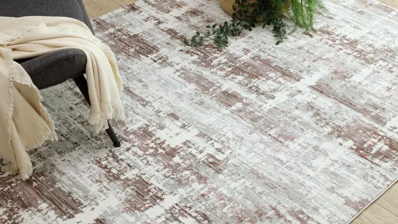 Elegancki dywan w odcieniach szaro-różowych, nowoczesny styl do wnętrz