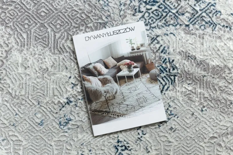 Strukturalny dywan BLISS Z198AZ221, nowoczesny design w kremowym i niebieskim kolorze