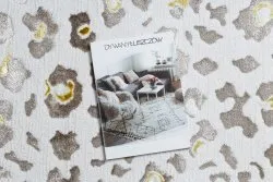 Nowoczesny dywan BLISS Z232AZ128 o strukturze z motywem panterki w odcieniach beżu