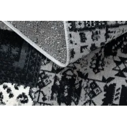 Dywan do salonu w stylu vintage, idealny do strefy relaksu