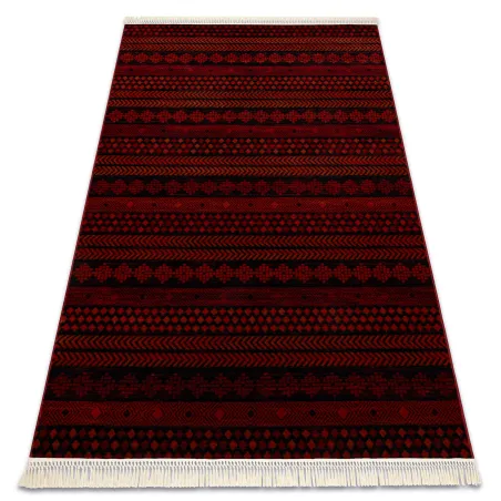 Orientalny dywan w bordo i czerni z frędzlami, klasyczny styl