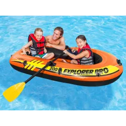 Ponton Explorer PRO 200, idealny do użytku w ogrodzie lub nad jeziorem