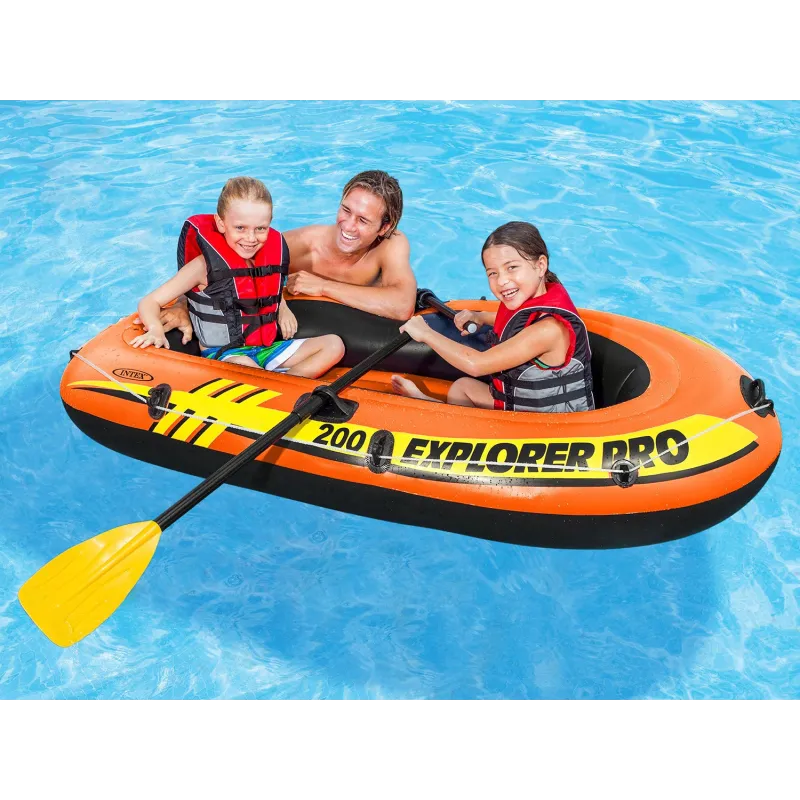 Ponton Explorer PRO 200, idealny do użytku w ogrodzie lub nad jeziorem